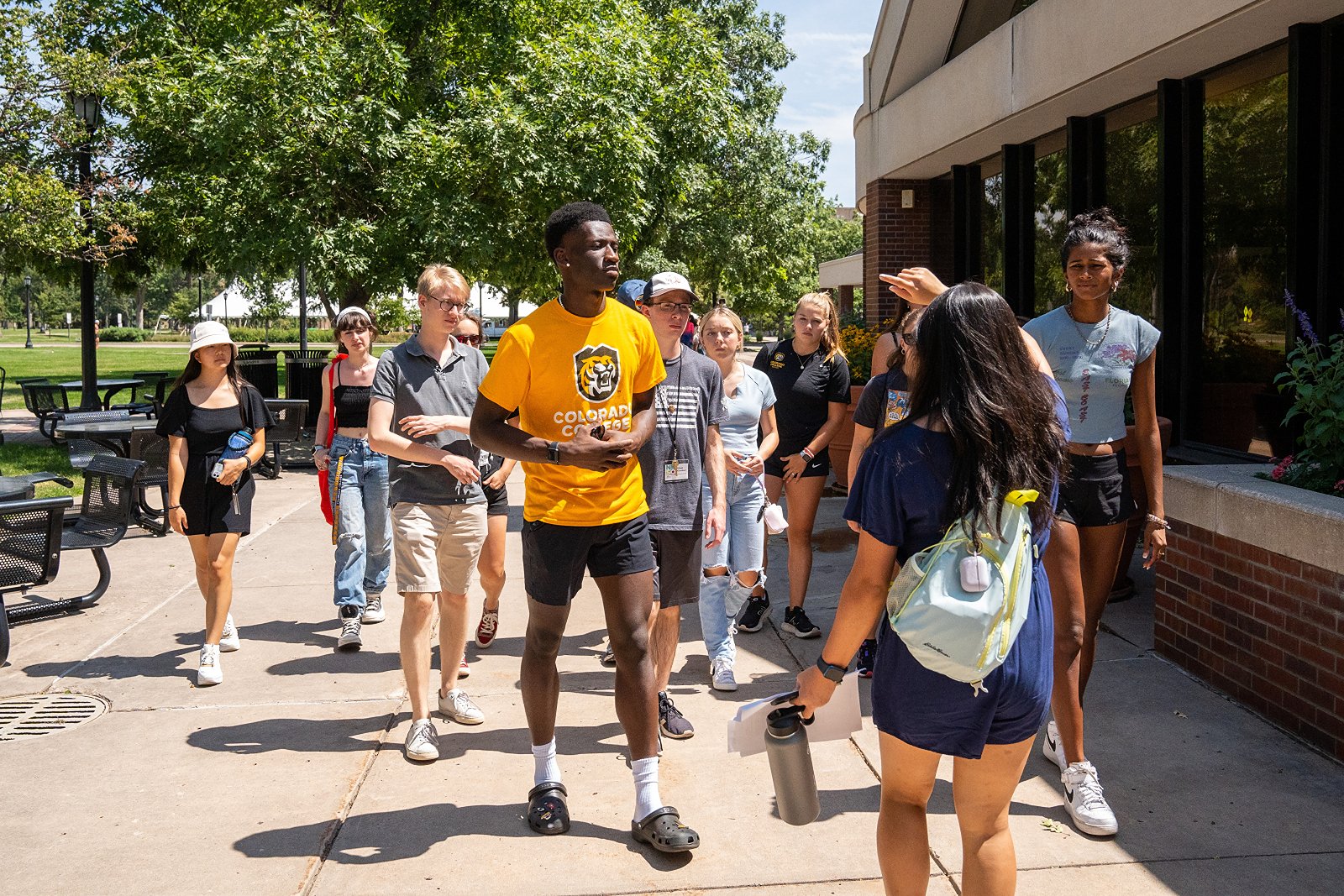 campus tour group