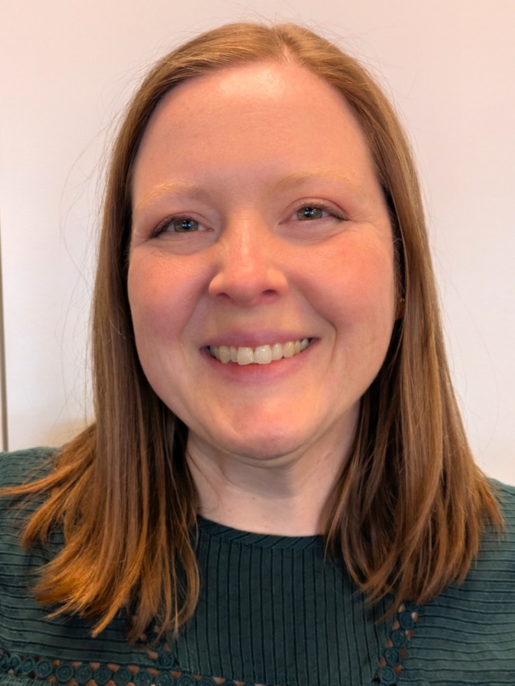 Amber Szymczyk headshot