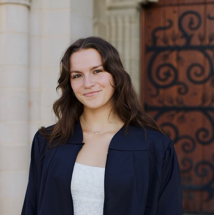 Olivia Xerras headshot